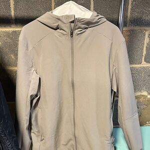 Lululemon men’s Hooded Zip-Up Jacket - Light Taupe M